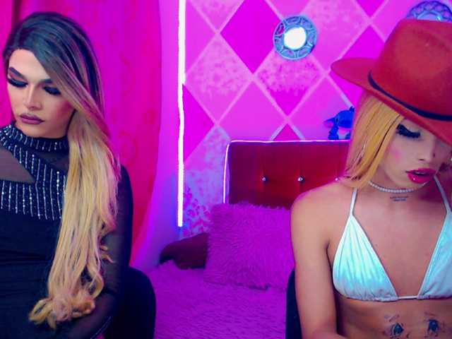 Live sex webcam photo for KarlaQueenn #278156874