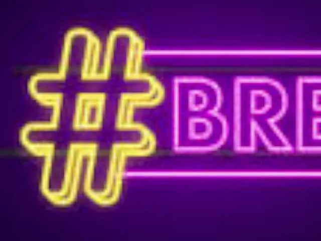 Live sex webcam photo for KarleeGrey69 #275782722