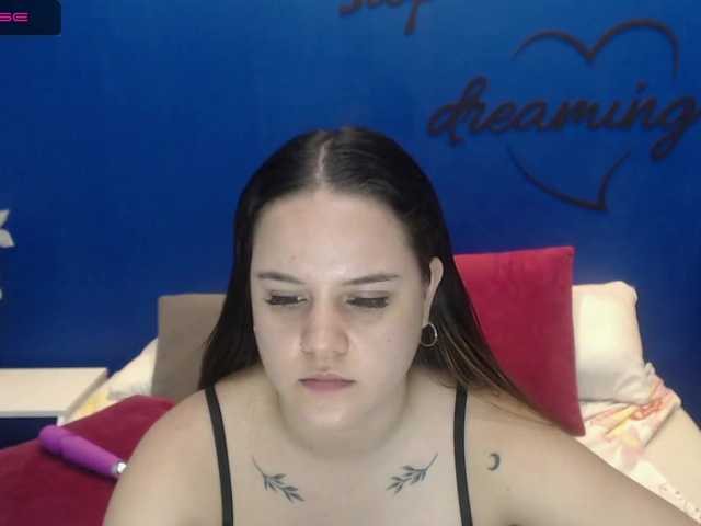 Live sex webcam photo for Karleyrose #273192374