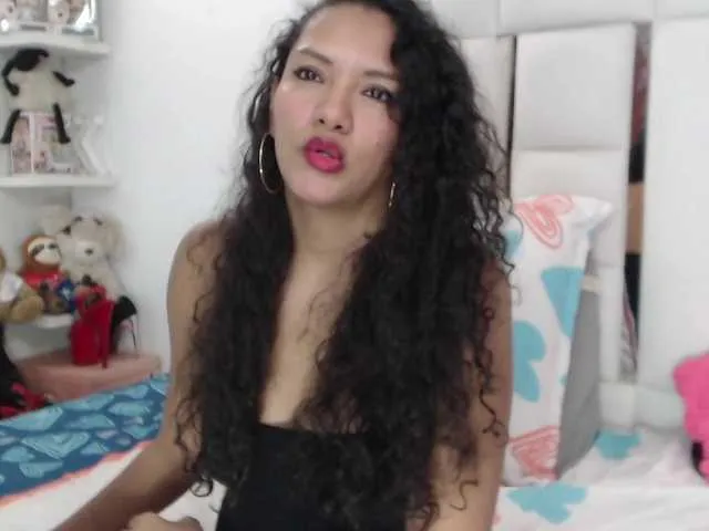 Live sex webcam photo for KarlieK #291345821