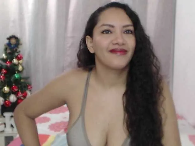 Live sex webcam photo for KarlieK #292314187