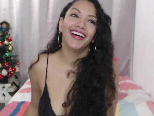 Live sex webcam photo for KarlieK #292328429