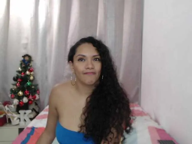 Live sex webcam photo for KarlieK #292372163