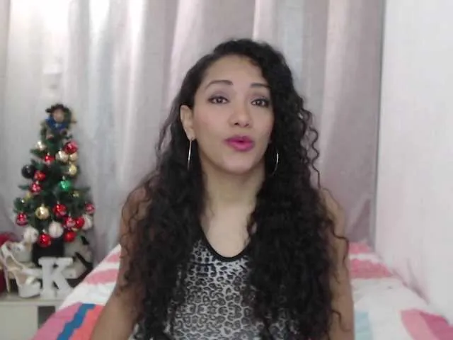 Live sex webcam photo for KarlieK #292375829