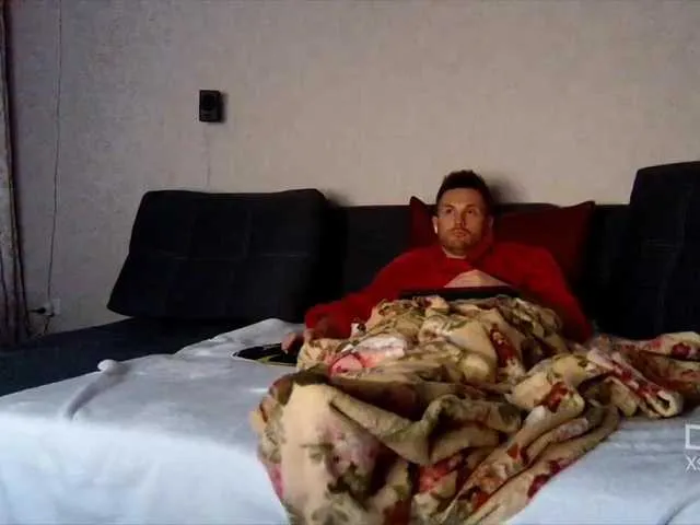 Live sex webcam photo for KarlosBain #273205636