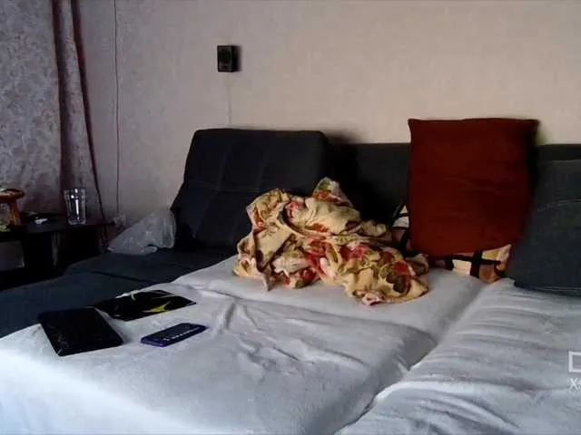 Live sex webcam photo for KarlosBain #273319874