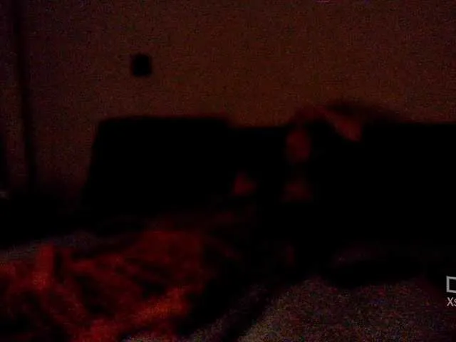 Live sex webcam photo for KarlosBain #273400077