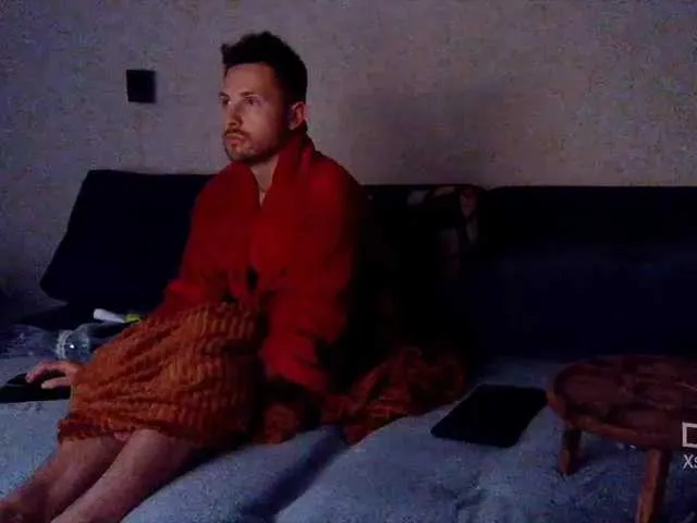 Live sex webcam photo for KarlosBain #273520035