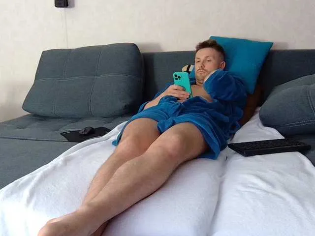 Live sex webcam photo for KarlosBain #275469899