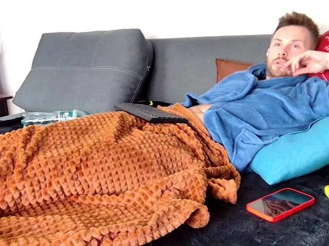 Live sex webcam photo for KarlosBain #276455524