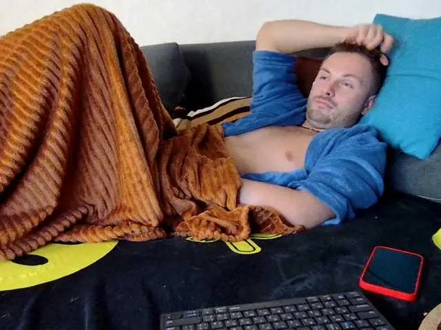 Live sex webcam photo for KarlosBain #276470479