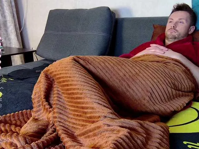 Live sex webcam photo for KarlosBain #276493135