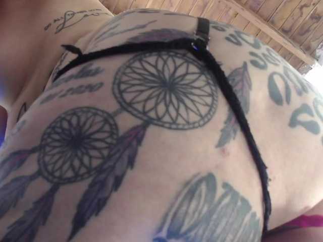 Live sex webcam photo for KarlyPearty #273122083