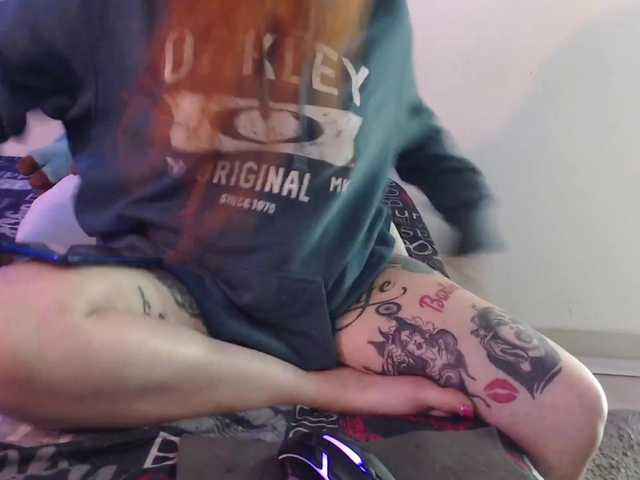 Live sex webcam photo for KarlyPearty #273569625