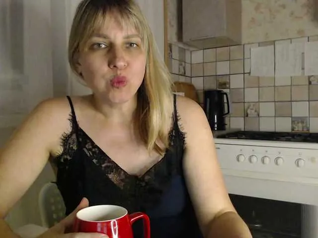 Live sex webcam photo for Karmella #291814397