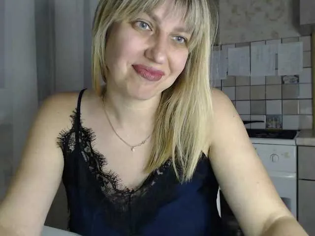 Live sex webcam photo for Karmella #291861811