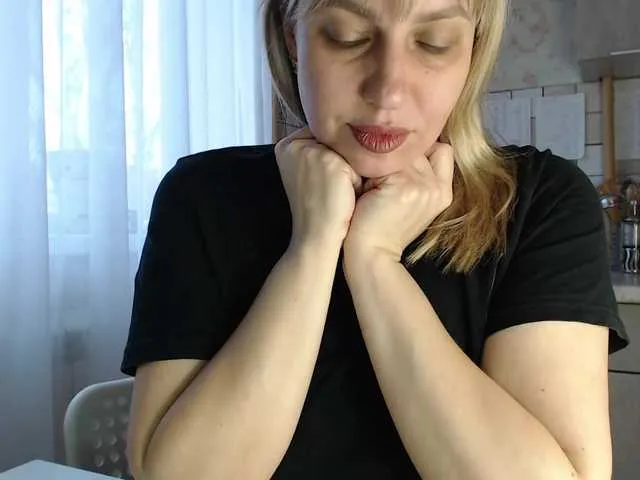 Live sex webcam photo for Karmella #292207195