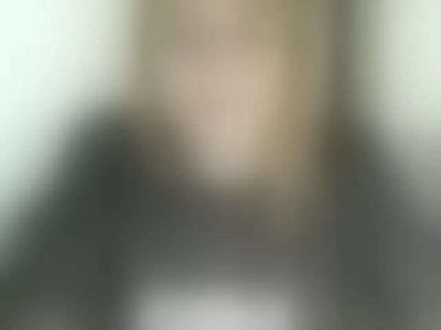 Live sex webcam photo for Karmella #293305415
