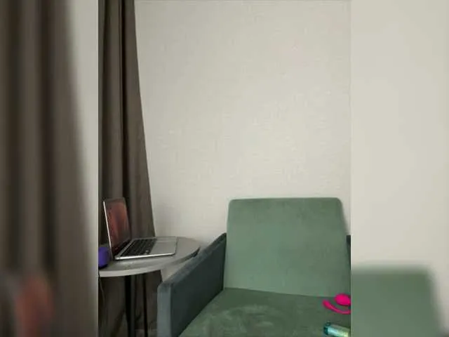 Live sex webcam photo for KarnaaVall #277807638