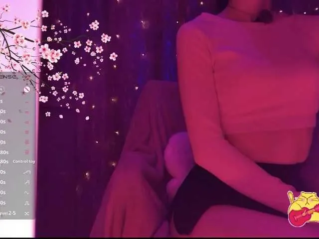 Live sex webcam photo for Karo1ina1 #294116676