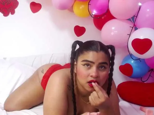 Live sex webcam photo for Karol-Scott #288028433