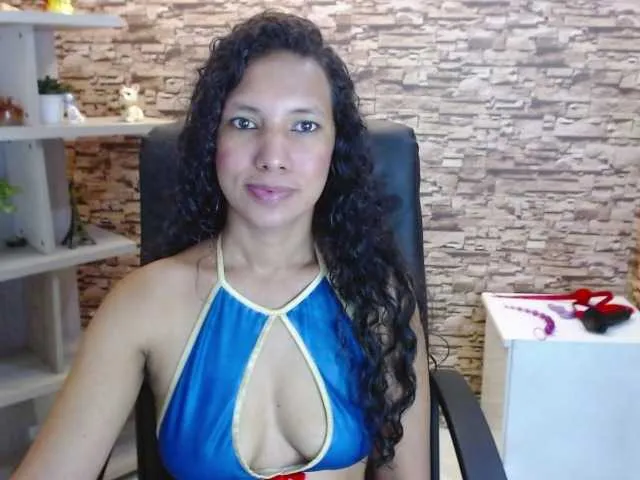 Live sex webcam photo for Karol-Swift #273916275