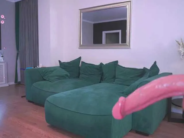 Live sex webcam photo for Karol-lovely #291911523