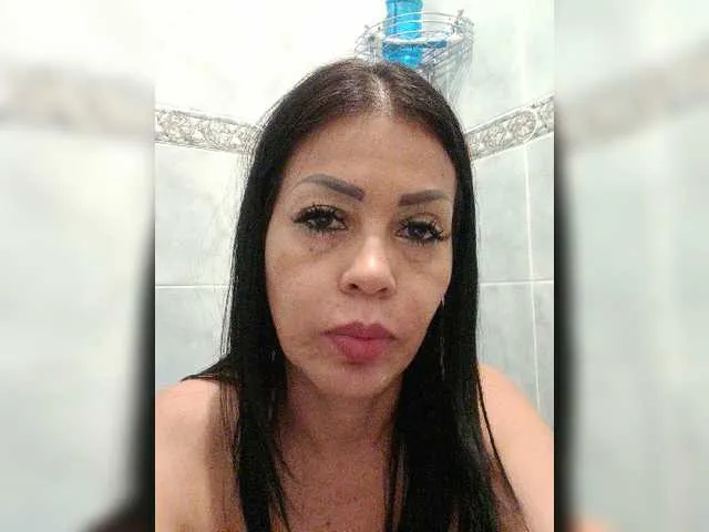 Live sex webcam photo for KarolRubi #277018965