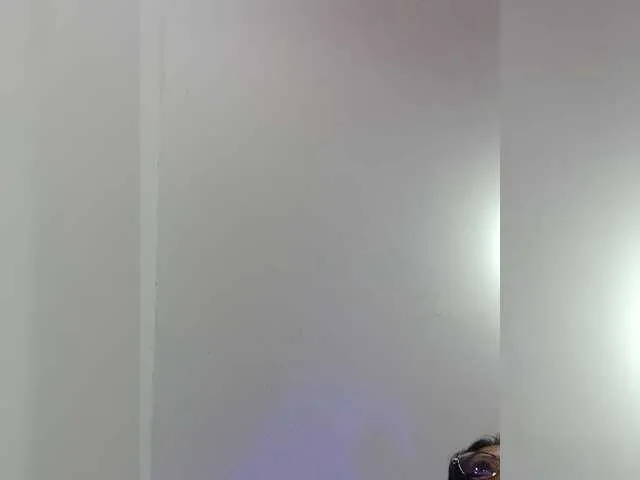 Live sex webcam photo for KarolRubi #277121904