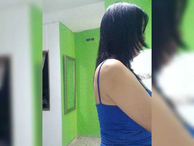 Live sex webcam photo for KarolRubi #277202843