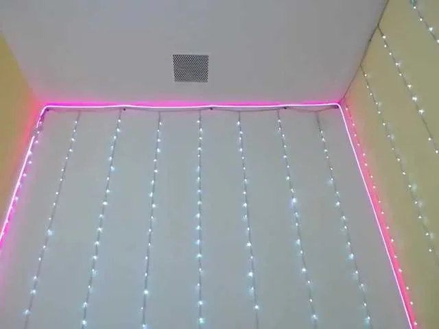 Live sex webcam photo for KarolSantana #271930301