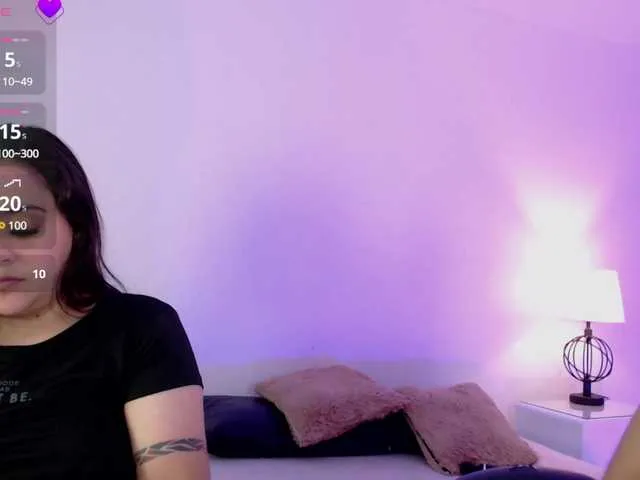 Live sex webcam photo for KarolandMichel #290395847