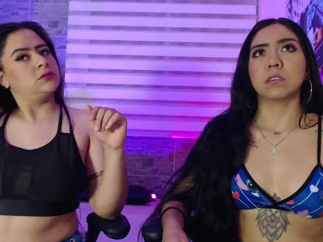 Live sex webcam photo for KarolandMichel #290861902