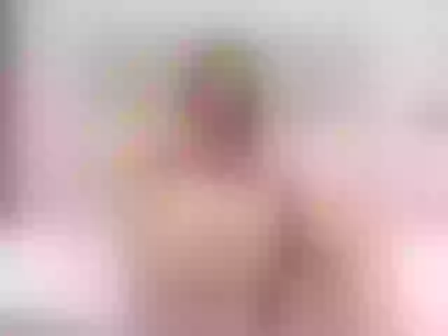 Live sex webcam photo for KarolaynJones #273560882