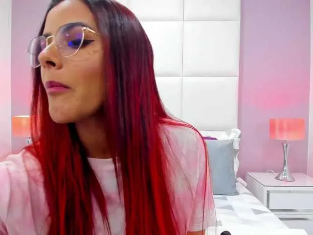 Live sex webcam photo for KarolaynJones #273682350