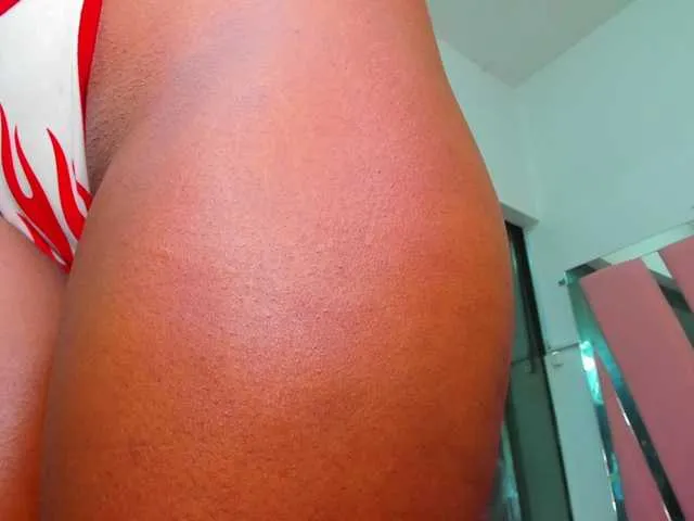 Live sex webcam photo for karolebony #273439955