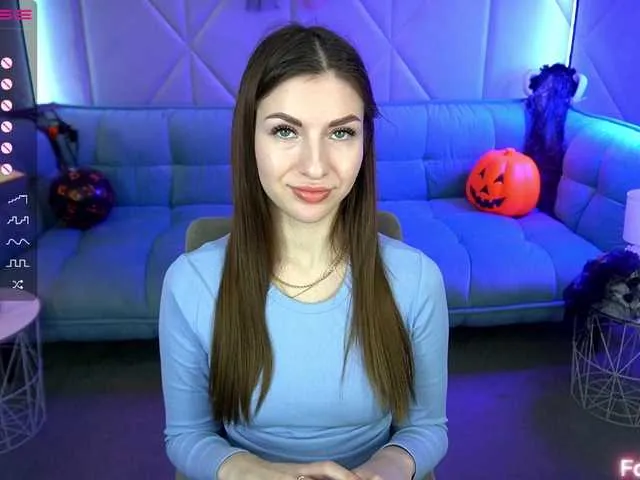 Live sex webcam photo for KarolinMoore #276593096