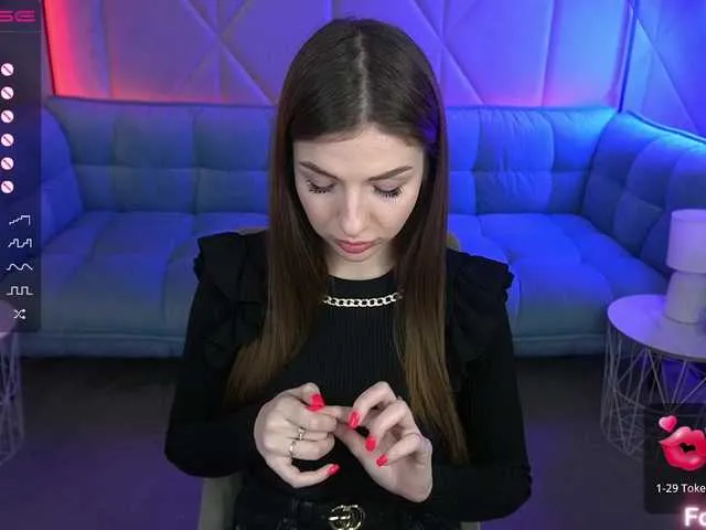 Live sex webcam photo for KarolinMoore #276724601