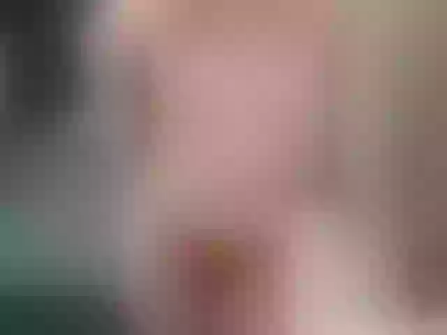 Live sex webcam photo for KarolinMoore #277023504
