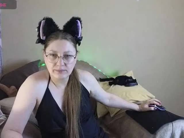 Live sex webcam photo for KarolinaHristo #290329215