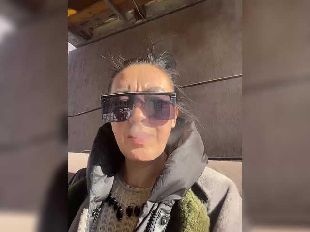 Live sex webcam photo for KarolinaMilf #290744427