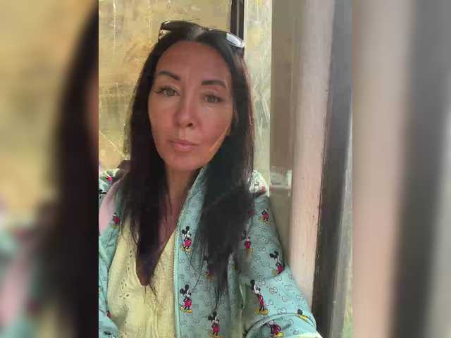 Live sex webcam photo for KarolinaMilf #291879495