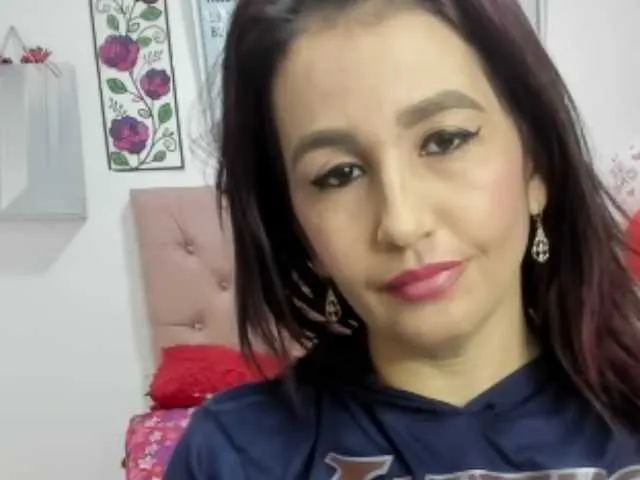 Live sex webcam photo for Karoline-Moore #290536041