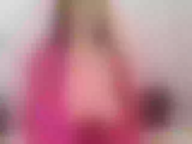 Live sex webcam photo for KarolineCherr #287932148