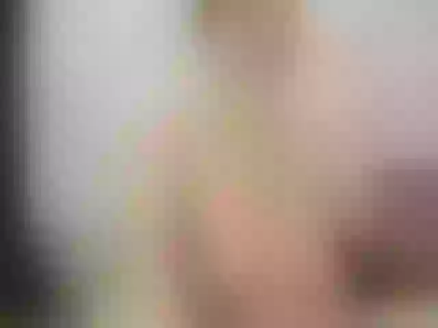 Live sex webcam photo for KarolineCherr #287932203
