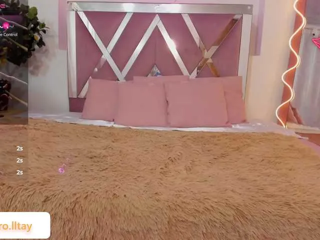 Live sex webcam photo for Karoll-tay #290411057