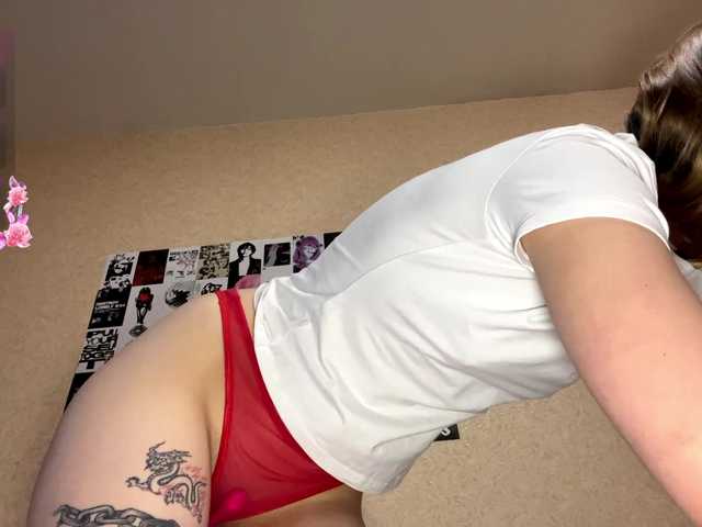 Live sex webcam photo for KaronVondielingen #292094558