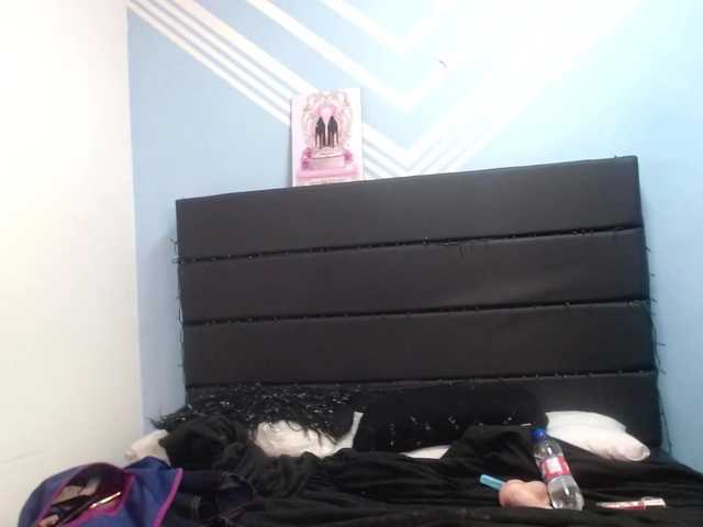 Live sex webcam photo for Karroll-1 #273429659