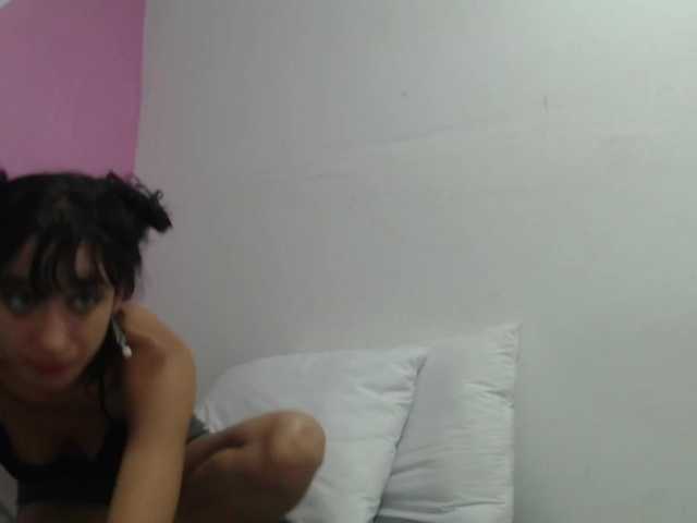 Live sex webcam photo for Karroll-1 #273545605