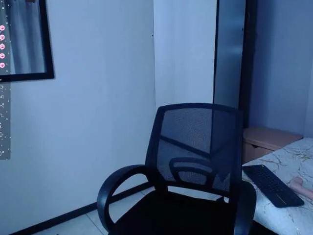 Live sex webcam photo for Kasandra-Mature- #277761488